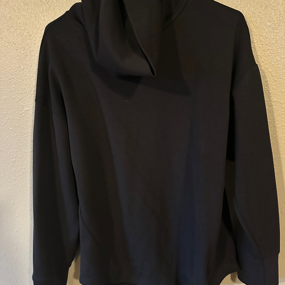 Cable & Gauge Black Women's Sweater